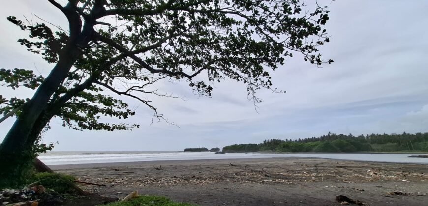 Tanah dengan view pantai